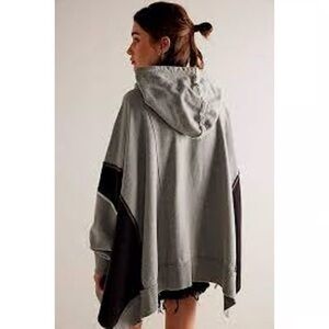 We the Free xs/s Black and Grey skyland poncho